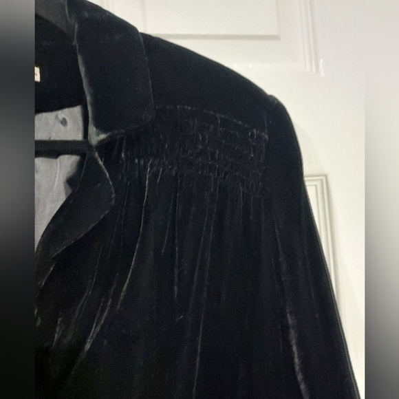 JM Collection Black Velvet 3 Button Front Long Sleeve Blazer in Size 14W - Picture 4 of 13